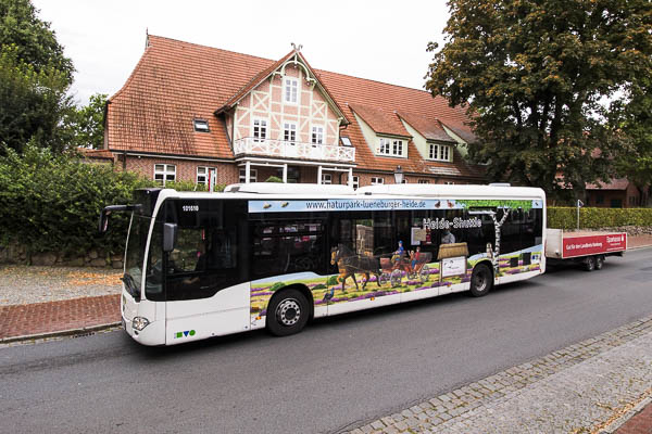 Heideshuttle mit Fahrradanhänger